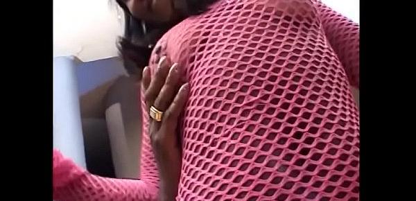  Black girl in fishnet top gets her pussy shaved before fuck session
